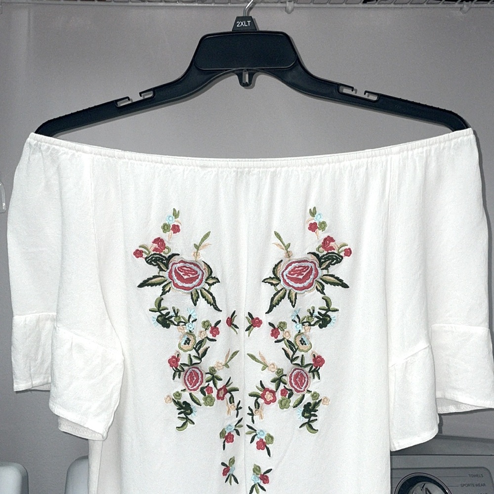 Hive and Honey Womens top, size M